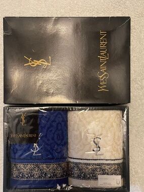 YSL Yves Saint Laurent Guest Towel Set NWT 2pc Cotton Japan Uchino SG10032 Size